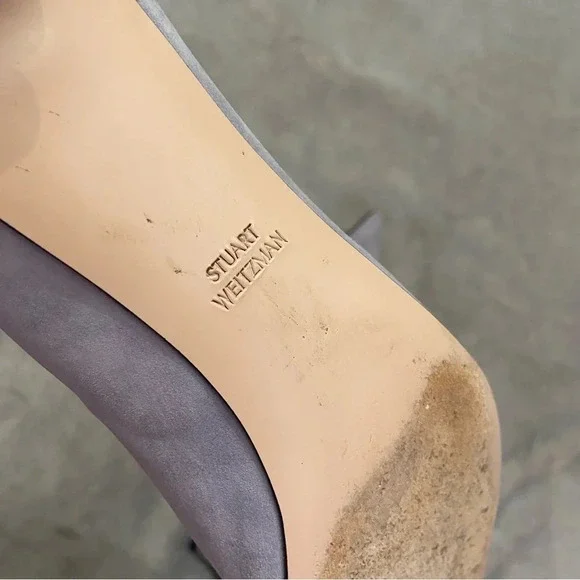 Stuart Weitzman Dove Gray Kitten Heel - Picture 11 of 11